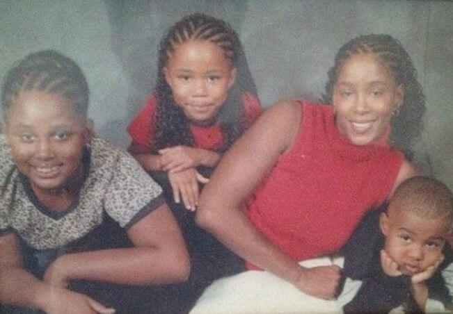 Mariah Tresvant with mother and siblings.